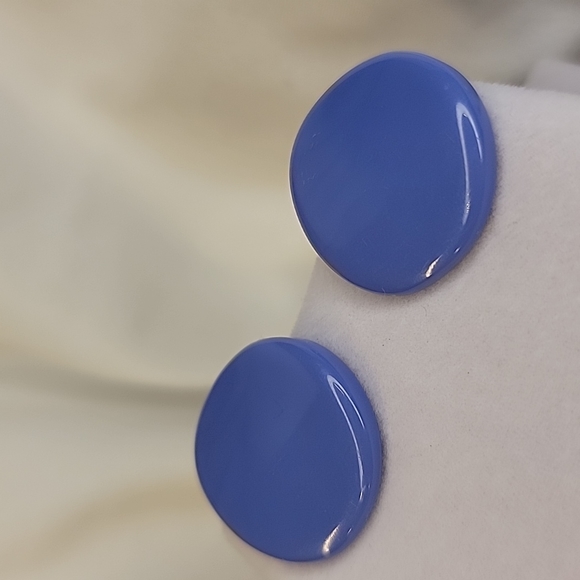 Vintage Lavender Button Clip on Artsy Costume Statement Jewelry 💜 - Picture 4 of 11